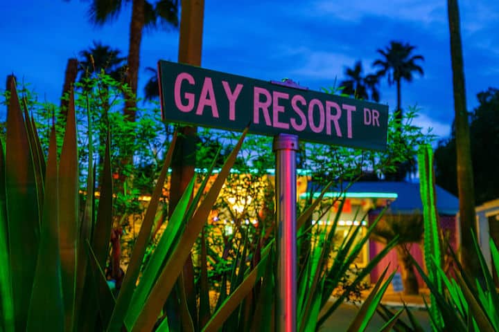 gay-resort